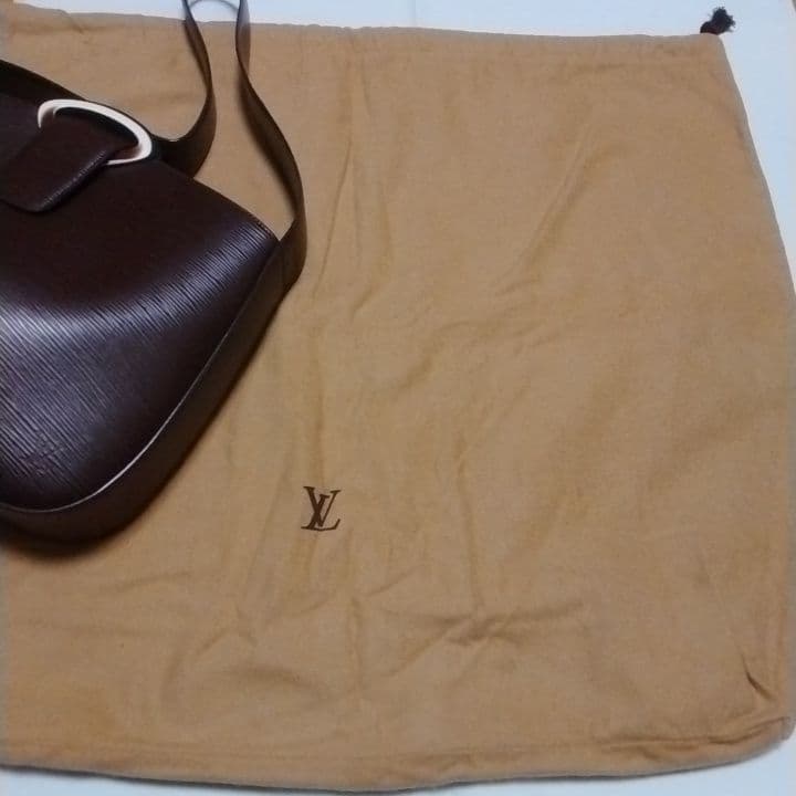 Louis Vuitton ルイヴィトン エピ レヴリ モカ ショルダーバッグ