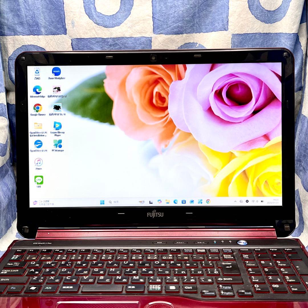 爆速SSD500G☆i7☆大人気赤ノートパソコン♪ブルーレイ&カメラ！Win11