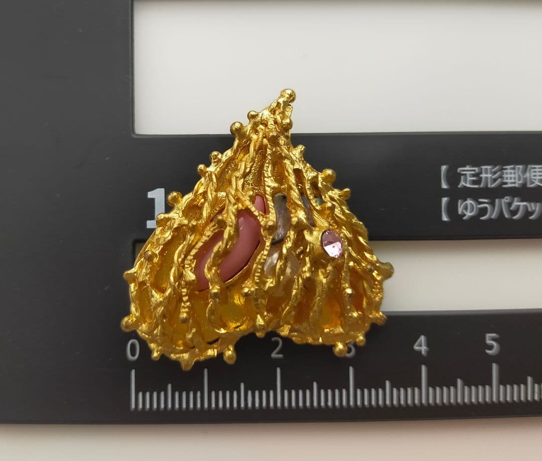 クリスチャン・ラクロワ Christian Lacroix ヴィンテージブローチ