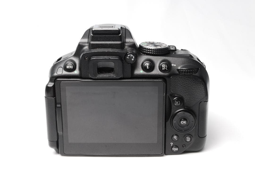 Nikon D5300 Wレンズ デジタル一眼レフカメラ Wi-Fi機能付き