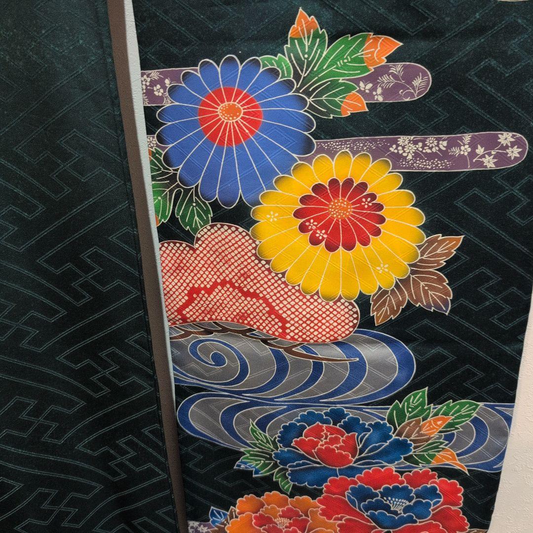 【上質】紅型風ダークグリーン花柄振袖