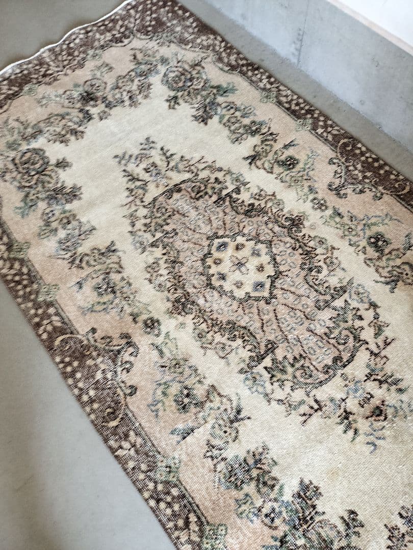 【はるさん専用】クリームとブラウンのトルコラグ　石田ゆり子さん　No.608