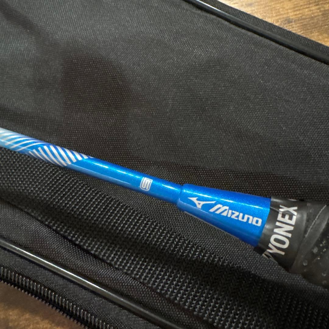 ミズノ　アルティウス08 4U6 バトミントンラケット