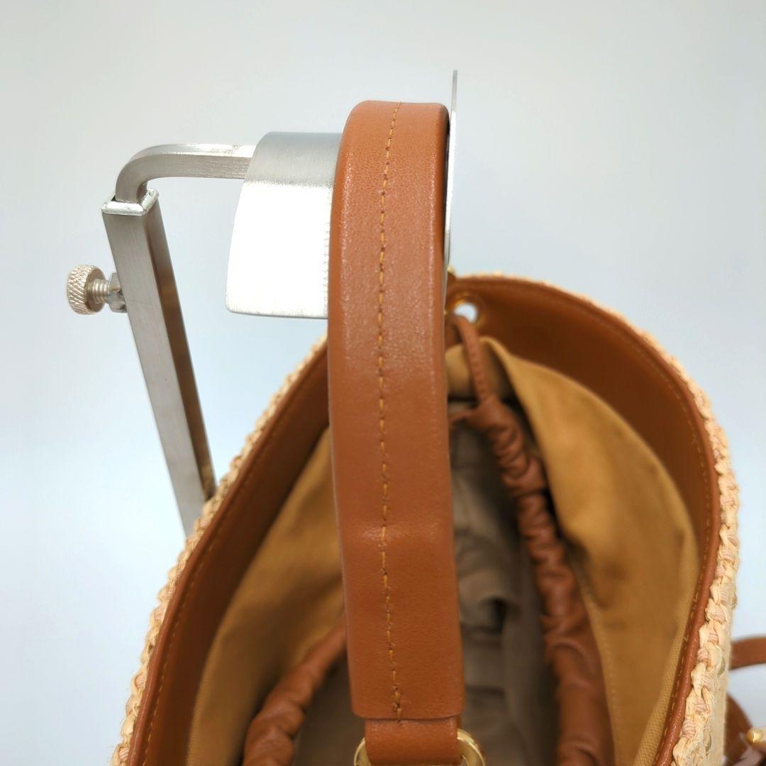 美品　クリスチャンヴィラ　タッセル　バケツ型　スタッズ付き 2way