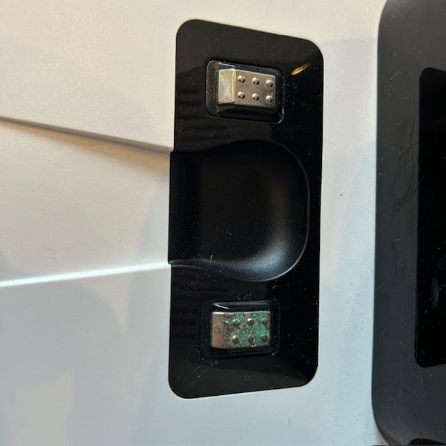 DEEBOT 自動ゴミ収集機能付きロボット掃除機