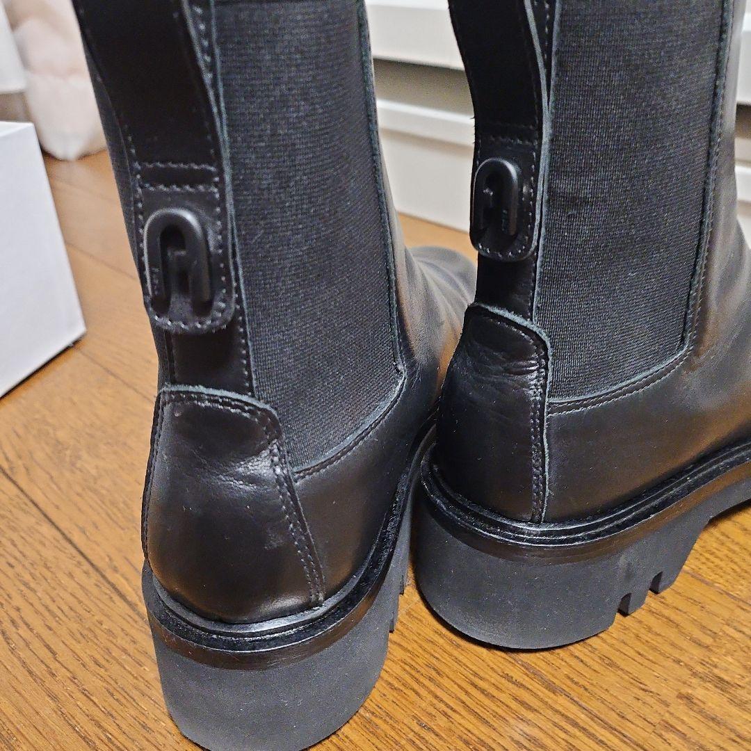 FURLA ブラック サイドゴアブーツ37