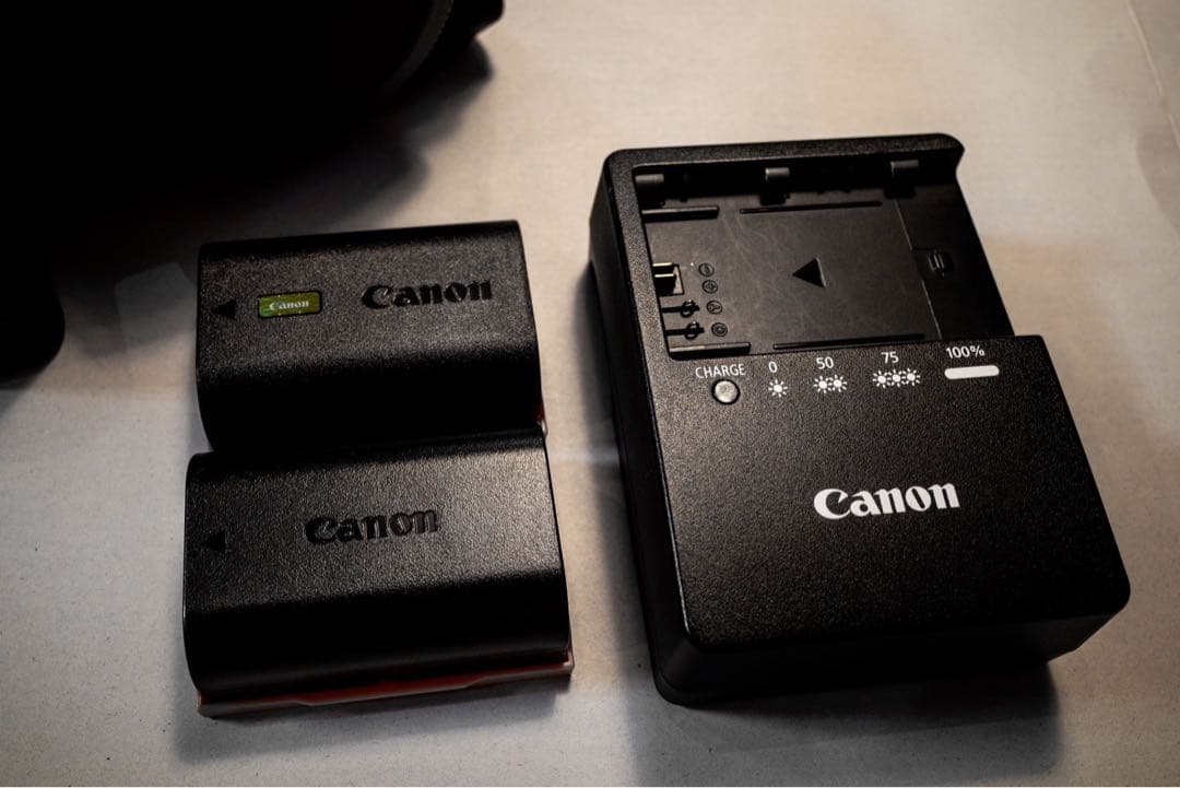 Canon EOS R5（ボディ）