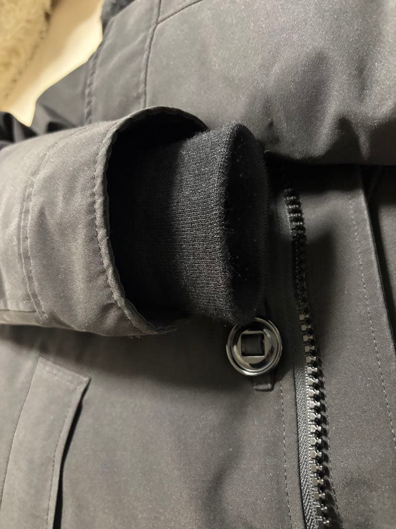 【美品】カナダグース ジャスパー　ダウンジャケット S サイズ　ブラック