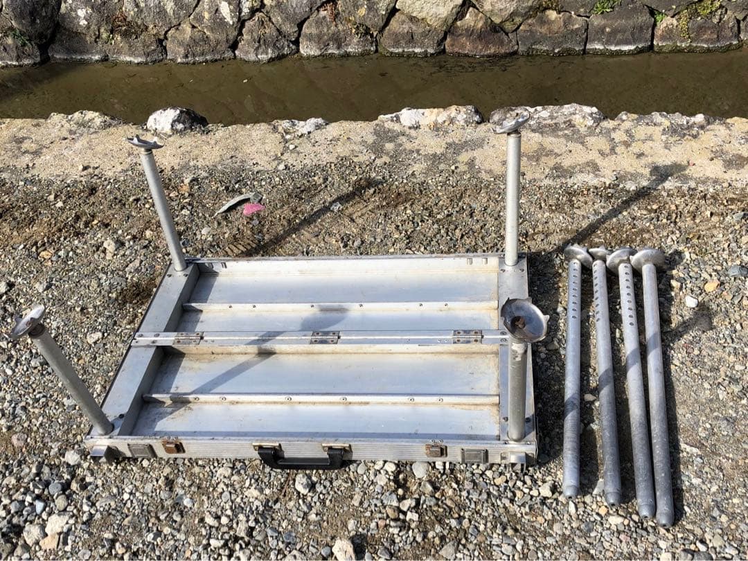 折りたたみテーブル アルミ製アウトドア、キャンプ、釣台(B35)