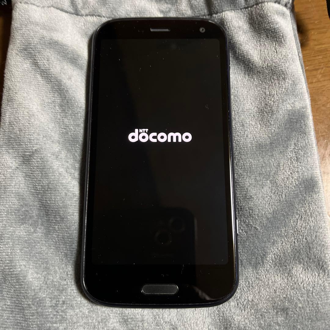 【docomo 】ドコモらくらくスマートフォン F-52B SIMフリー➕付属品