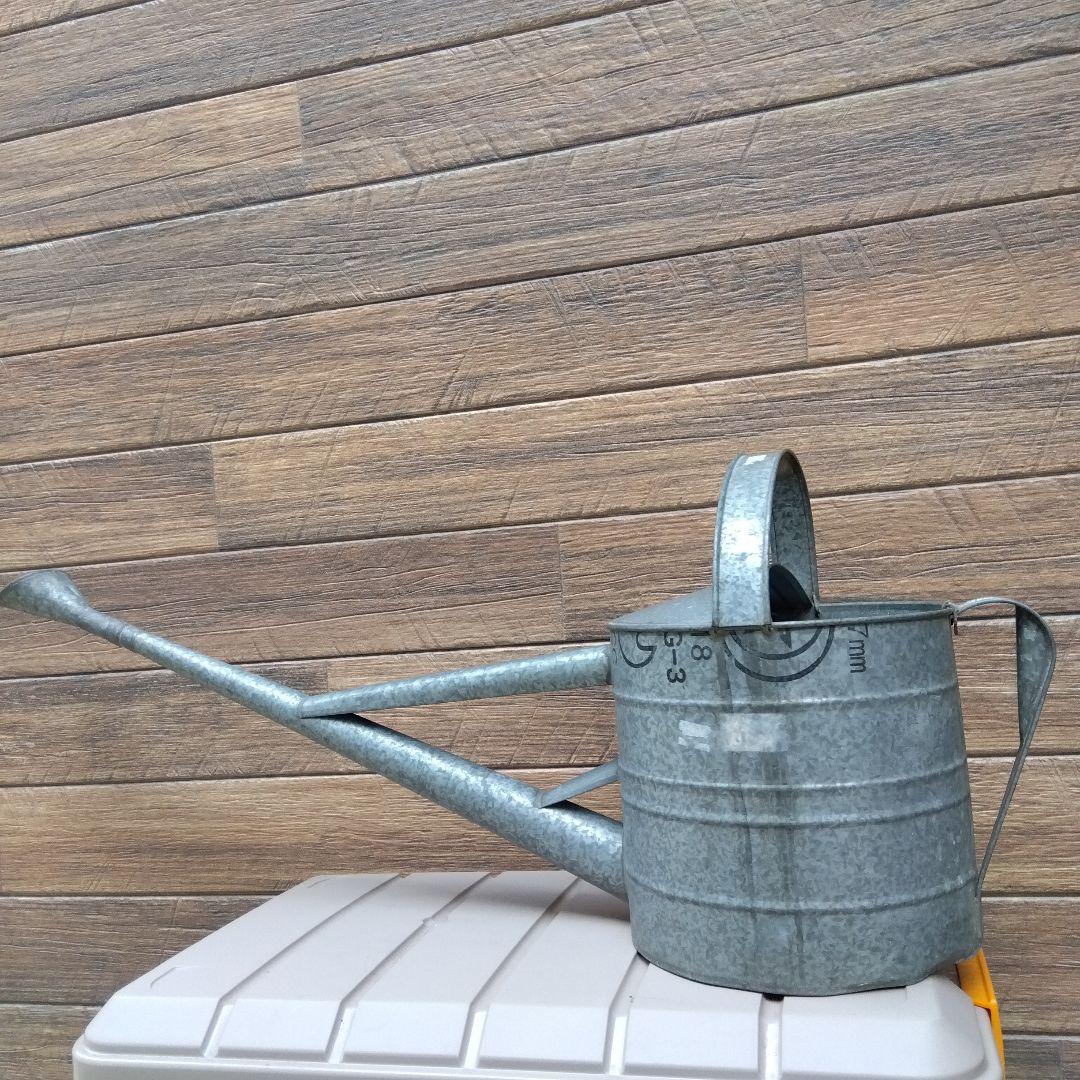 ジョウロ　ブリキ如雨露　アンティークじょうろ　ブリキジョーロ　花入れディスプレイ