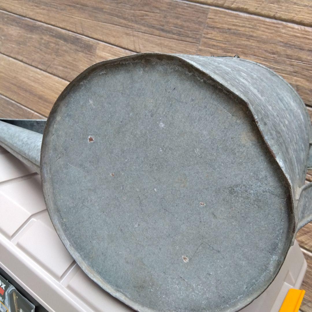 ジョウロ　ブリキ如雨露　アンティークじょうろ　ブリキジョーロ　花入れディスプレイ