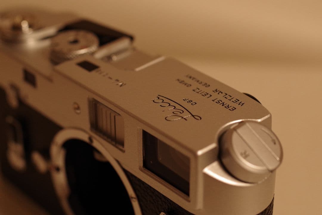 〈ご成約品〉　Leica M4 レンジファインダーカメラOH済