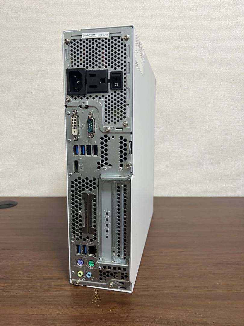 Fujitsu ESPRIMO デスクトップPC