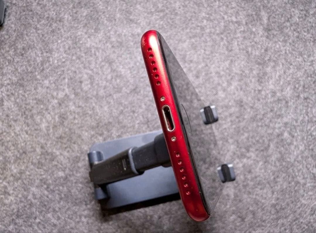 Apple iPhoneSE 第3世代 SE3 レッド 64GB SIMフリー