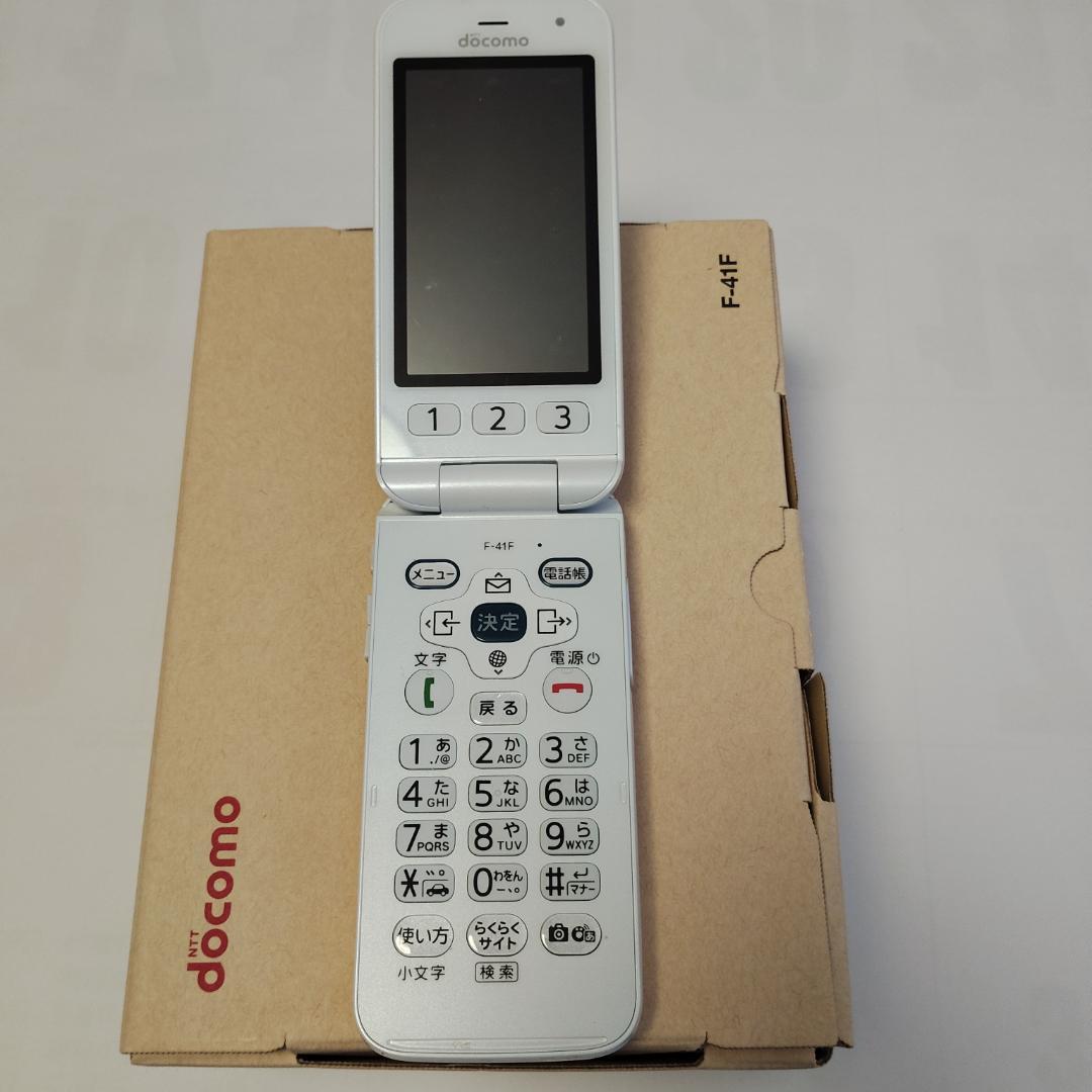 らくらくホン F-41F ホワイト