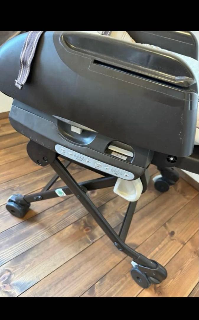 コンビ ハイ&ロースウィングチェア ネムリラ