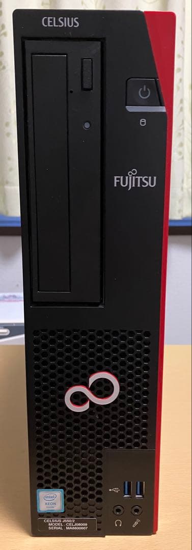 富士通 2018年製 Xeon SSD 500GB メモリ16GB DVDドラ