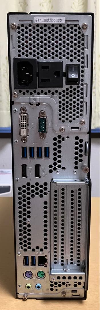 富士通 2018年製 Xeon SSD 500GB メモリ16GB DVDドラ