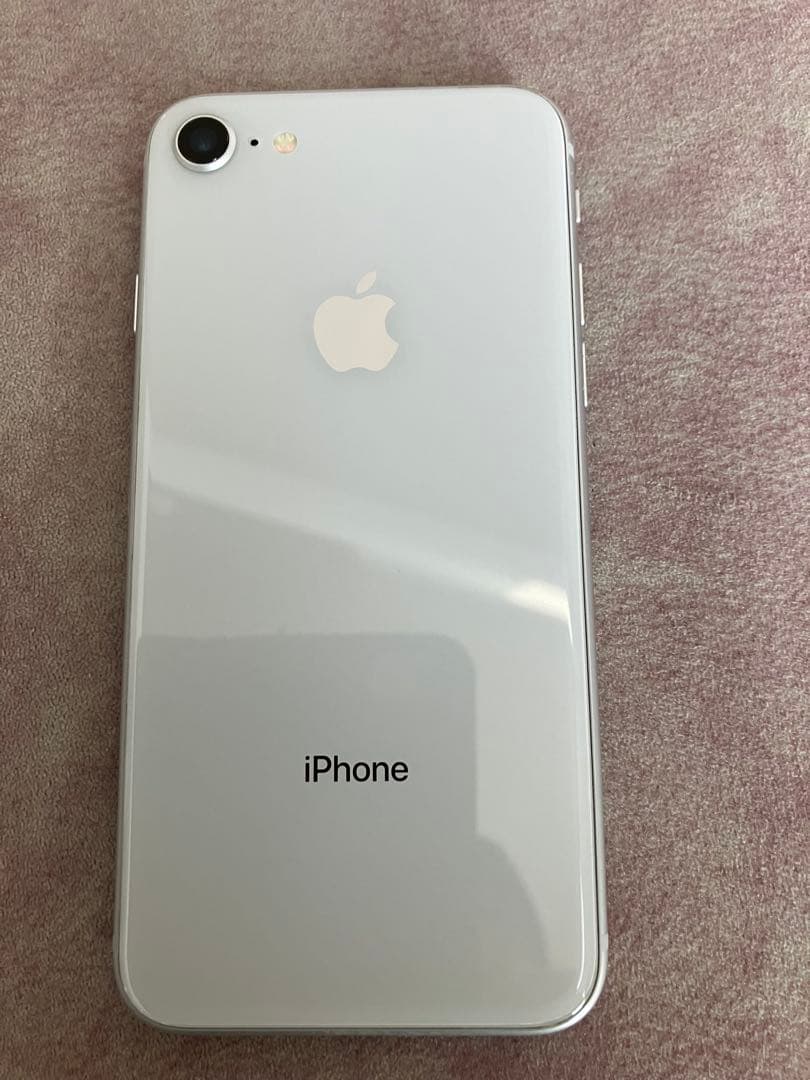 iPhone8 256GB シルバー　SIMフリー