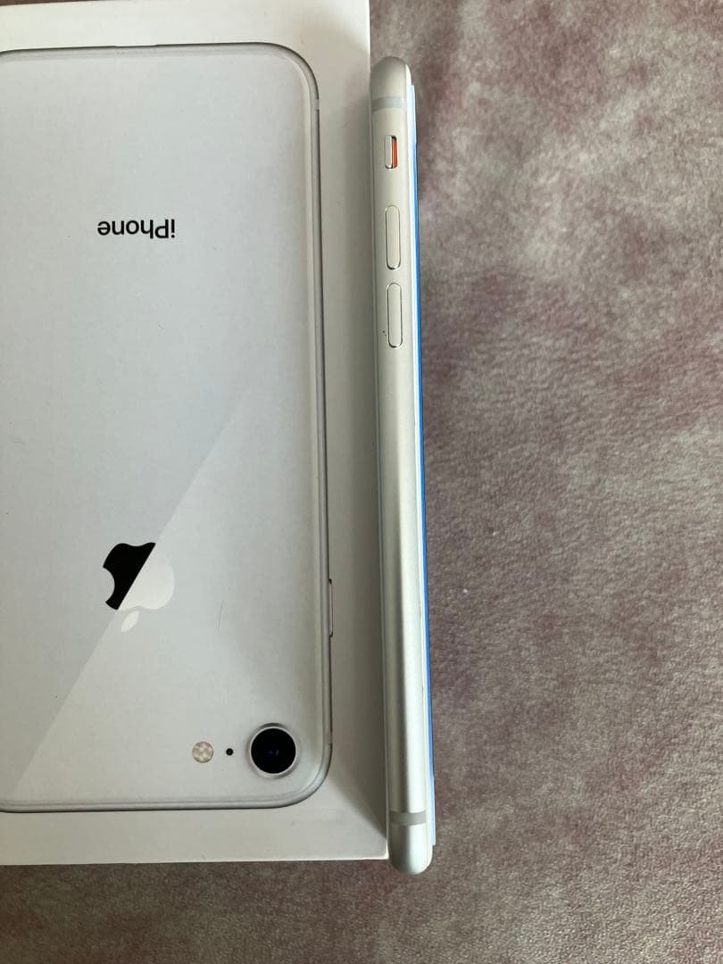 iPhone8 256GB シルバー　SIMフリー