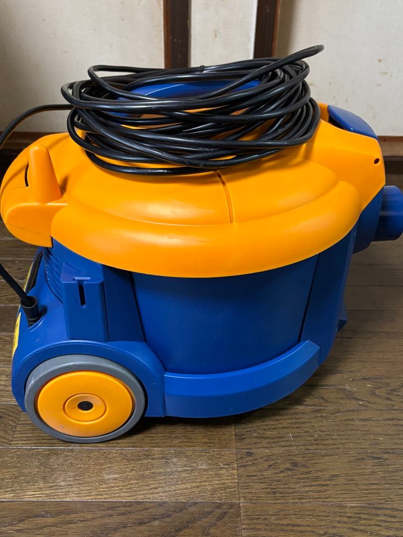 業務用 小型バキュームクリーナー 掃除機 バックマン S2002 蔵王産業