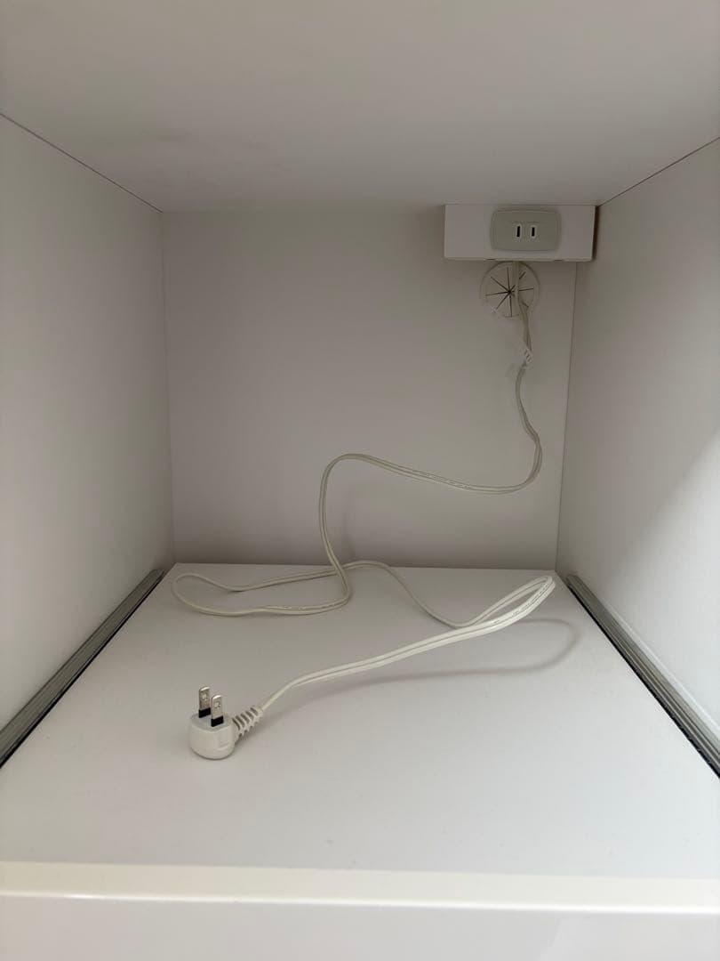 ニトリ・キッチンカウンター・食器棚、木製レンジボード