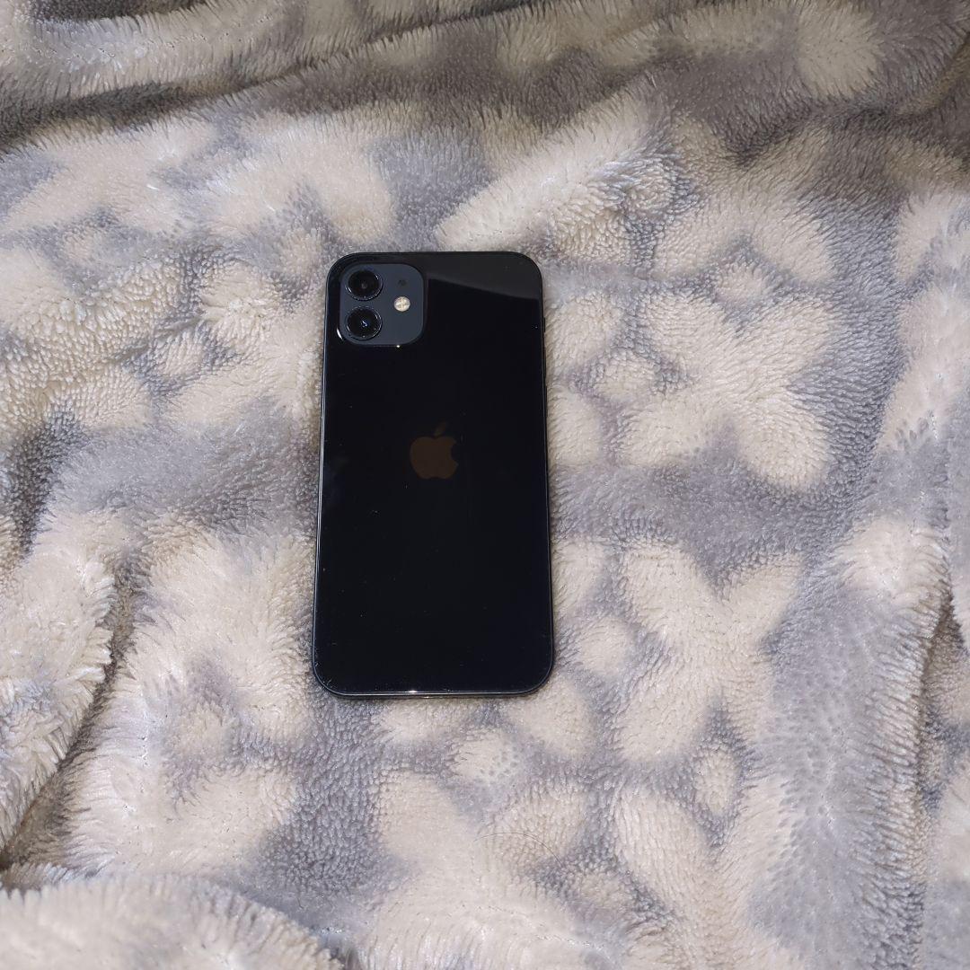 Apple iPhone 12 本体 ブラックSIMフリー