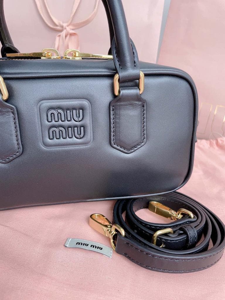 miu miu ボウリングバッグ　ブラック