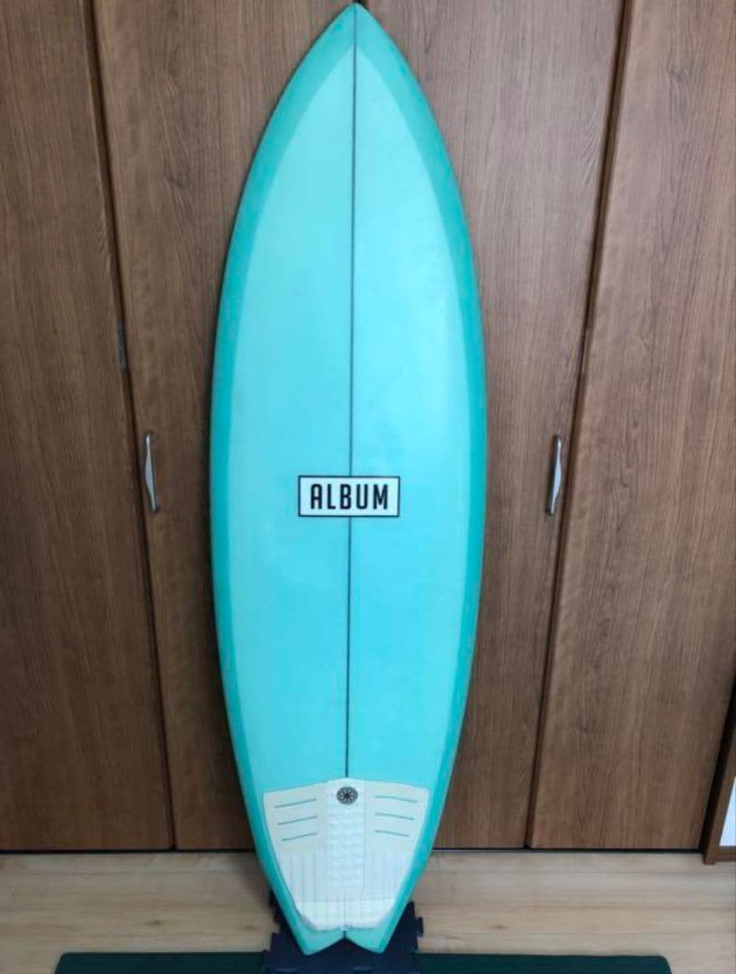 ALBUM SURFBOARD TWINSMAN 5'6\" ツインフィン