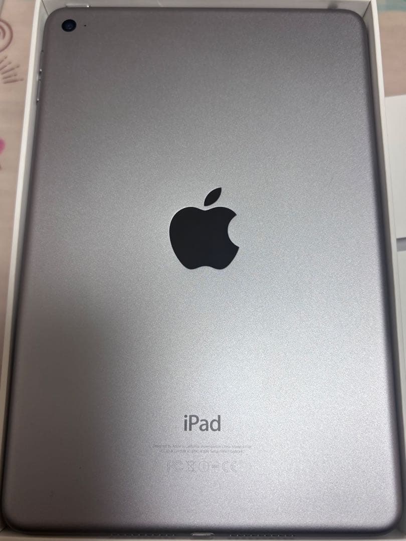 iPad mini4 スペースグレイ/128GB おまけケース付き