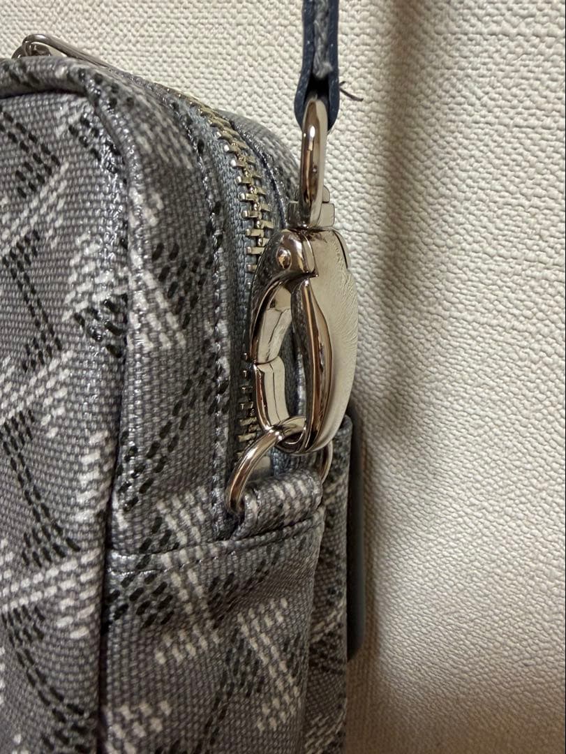 レザレクション ロロポーチ 2025年モデル