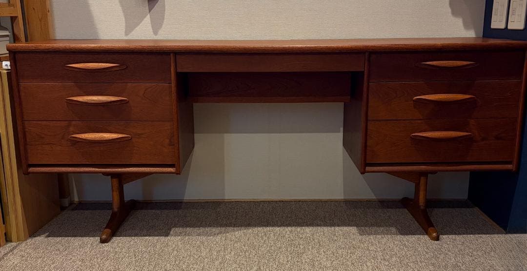 w*m様 Lewis ルイス ヴィンテージ 北欧家具 チーク材 デスク キャビネ