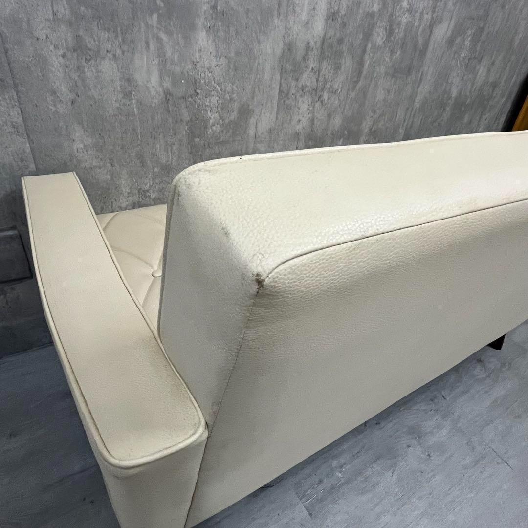 カリモク60 廃盤色 ホワイト アイボリー ロビーチェア2シーター