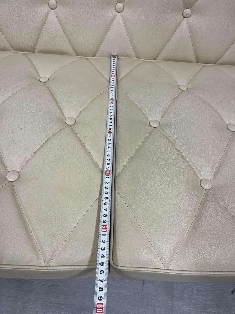 カリモク60 廃盤色 ホワイト アイボリー ロビーチェア2シーター