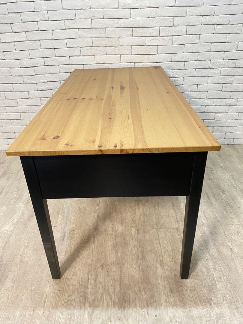 【東京都23区配送無料】定価4万円　イケア　デスク　140cm 書斎　勉強　机