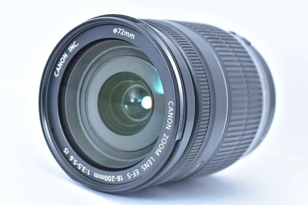 【軽量望遠レンズ】Canon EF-S 18-200mm F3.5-5.6 IS