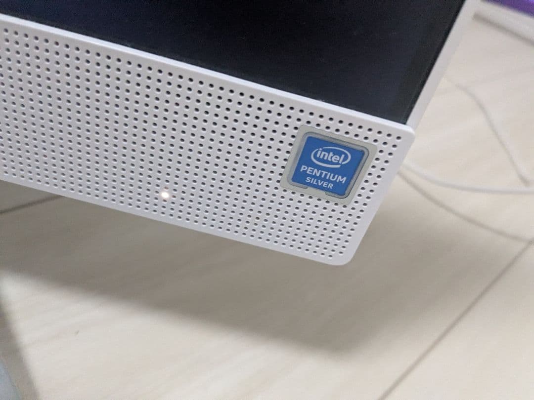 HP デスクトップPC ホワイト