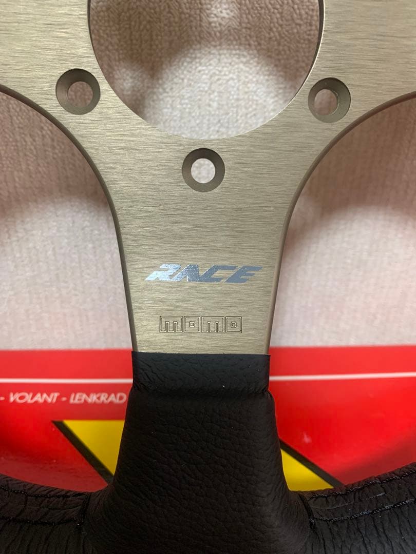 MOMO RECE 32 モモ　レース　32