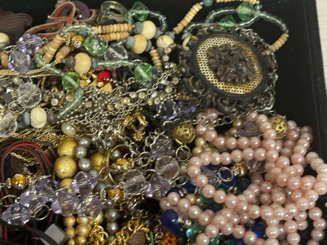 【在庫処分】イミテーションアクセサリー約2.3+3＝約5.3kgまとめ売り