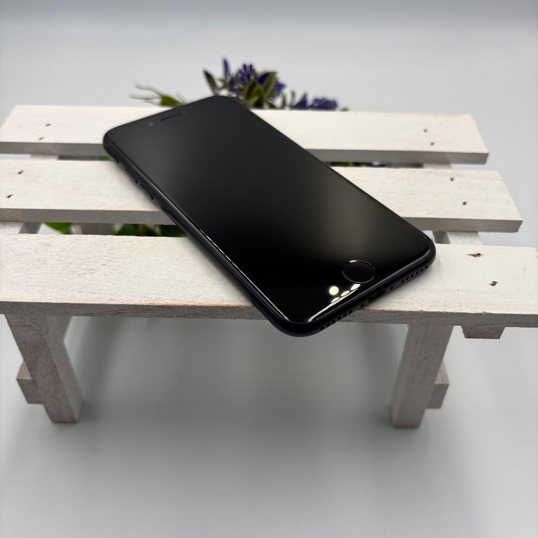【美品】iPhone SE第3世代 64GB ミッドナイト 340