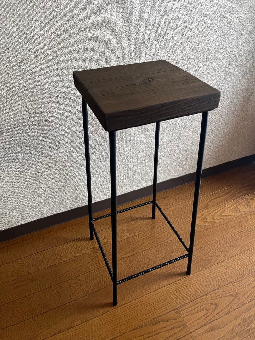 アイアンスツール　高さ64cm サイドテーブル　フラワースタンド　花台　ベンチ