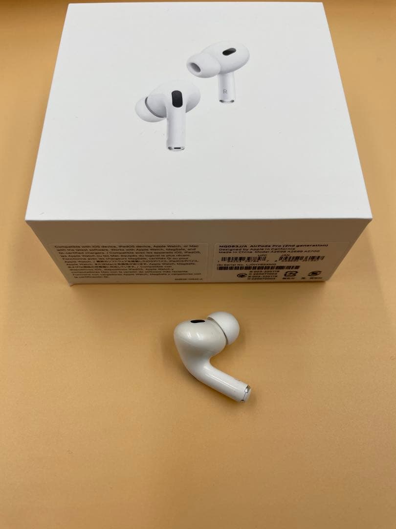 airpods pro 第二世代　両耳+ケース