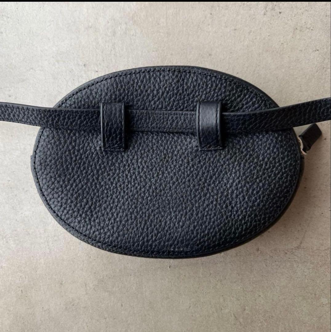 ⭐︎38さん専用⭐︎LACOSTE ラコステ ショルダーポーチ ブラック ロゴ型押し