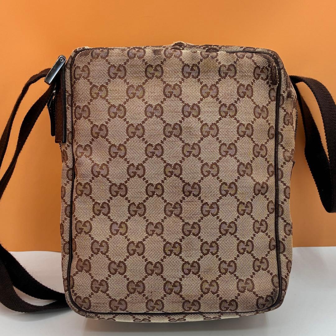 GUCCI GGキャンバス ショルダーバッグ クロスボディ