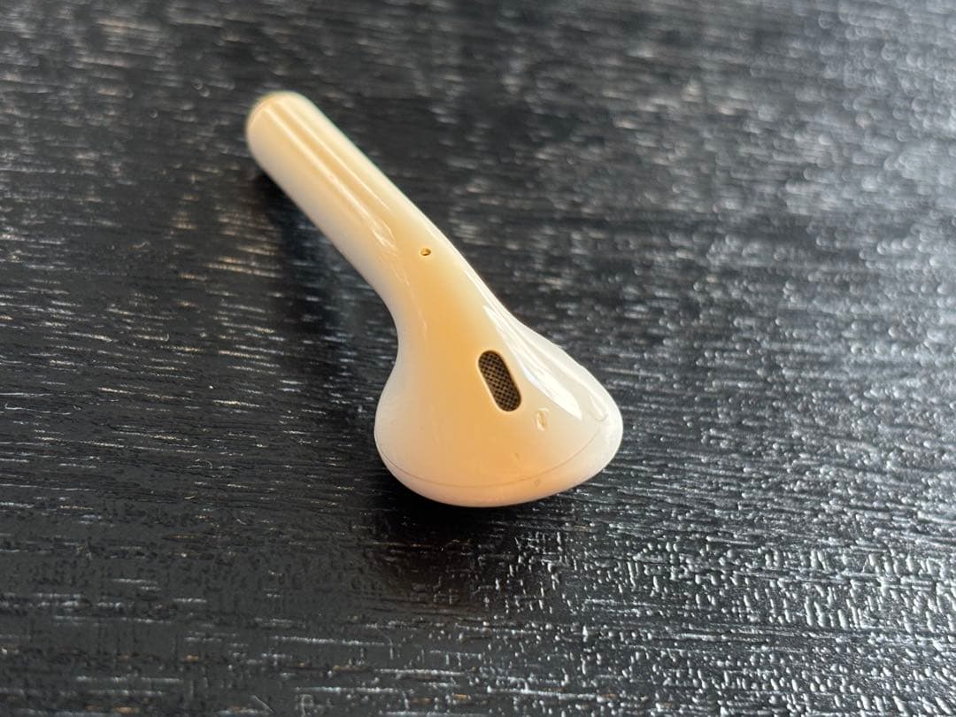 【動作品】AirPods 第2世代 本体＋充電ケース