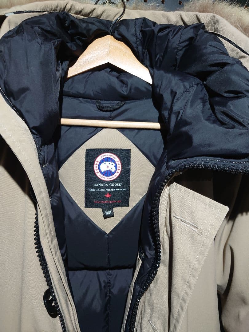 カナダグース名作「シャトーパーカ」Mサイズ