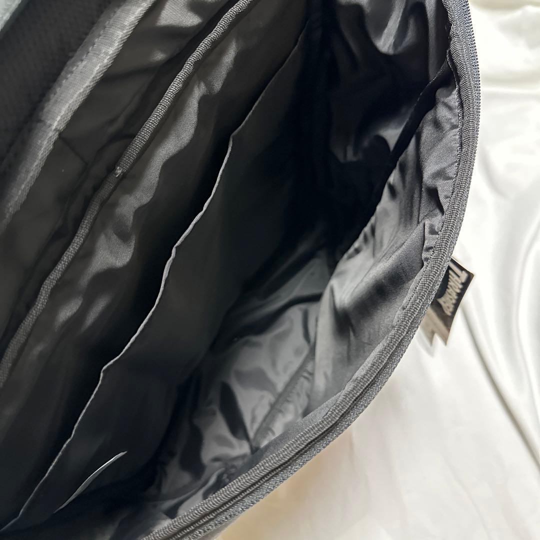 新品　THRASHER スラッシャー　リュック 25L (撥水加工)A4収納　赤