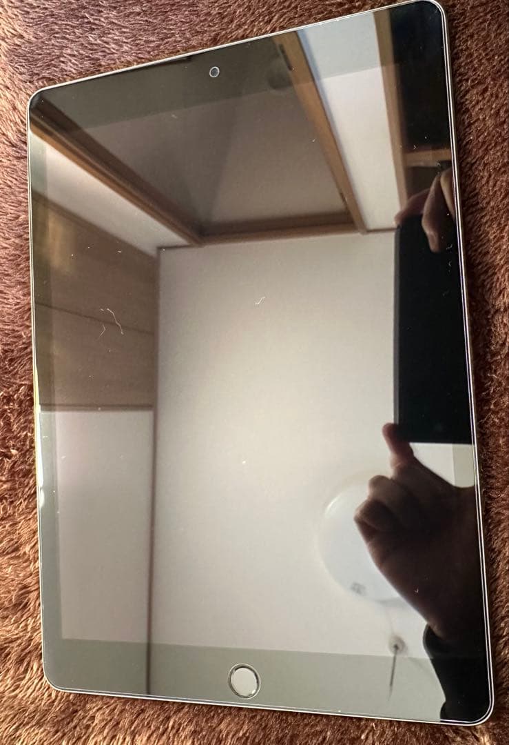 ys33　Apple iPad 第9世代 64GB Wi-Fi