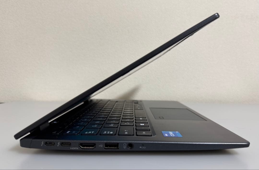 累積957h 東芝 G83/HS 8GB 256GB Office 指紋・顔認